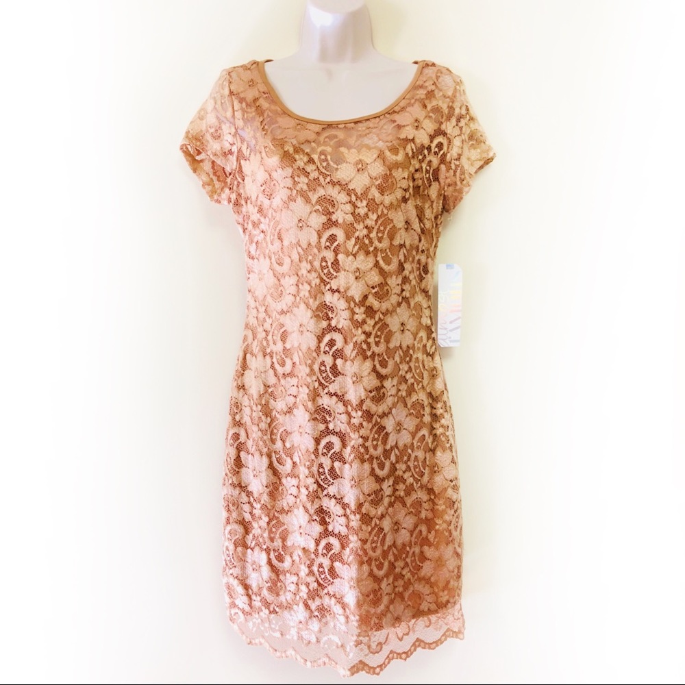 ALMOST FAMOUS Gold Lace Body con Dress Large